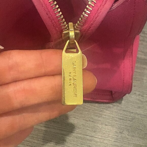 Auth YSL - Yves Saint Laurent Small Classic Y Cabas Fuscia Pink - COA Included - Picture 9 of 10